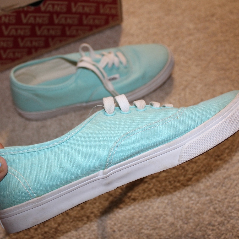 Vans, Sneakers, Shoes, Women - Picture 3 of 4